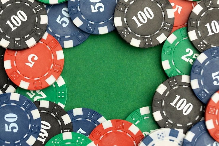 Antarmuka pemain blackjack uno slot menunjukkan kartu tangan dan opsi aksi